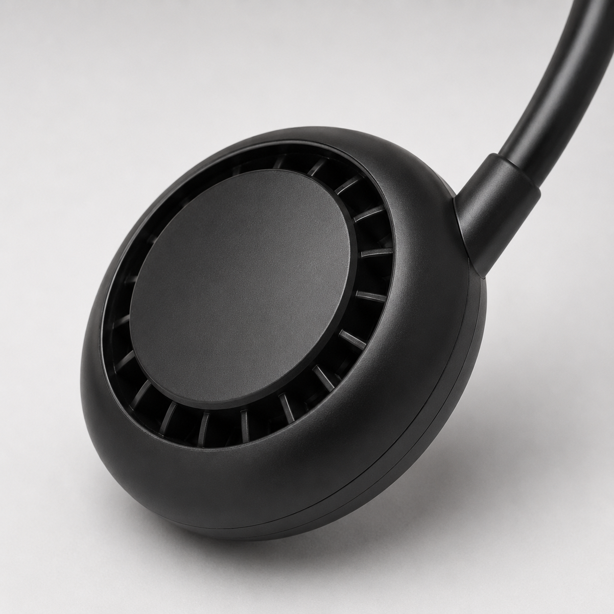 VoltraBreeze™ Hands-Free Neck Fan